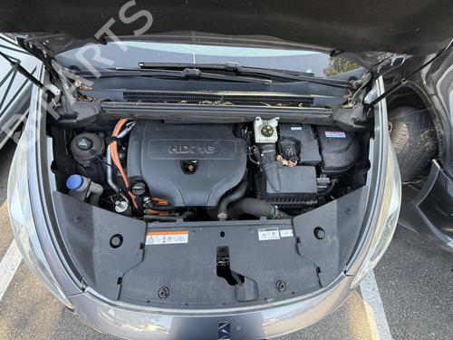 Switch CITROËN DS5 2.0 HDi 200 Hybrid4 All-wheel Drive | BP28023483I30  - Image 17