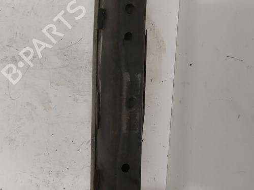 Used Front bumper reinforcement Front bumper reinforcement 37038717 37038717