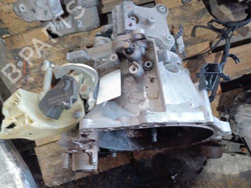 Used Gearbox Gearbox PEUGEOT 2008 I (CU_) 1.2 THP 110 / PureTech 110 (110 hp) 23094541 23094541
