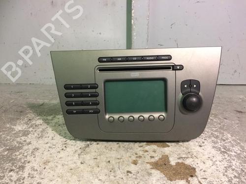 Used Radio SEAT TOLEDO III (5P2) 2.0 TDI 16V (140 hp) 21362684