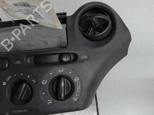 Commande Chauffage TOYOTA YARIS (_P1_) 1.0 (SCP10_, SCP10R) | BP21365218I5 
