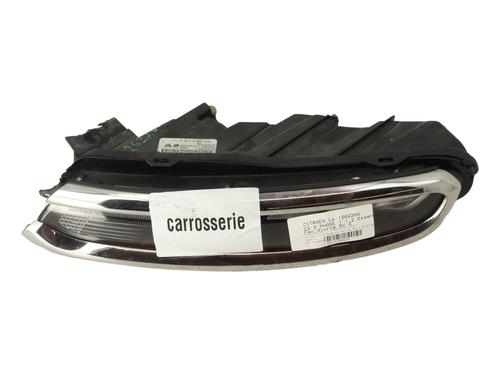 Used Left daytime light Left daytime light 37865955 37865955