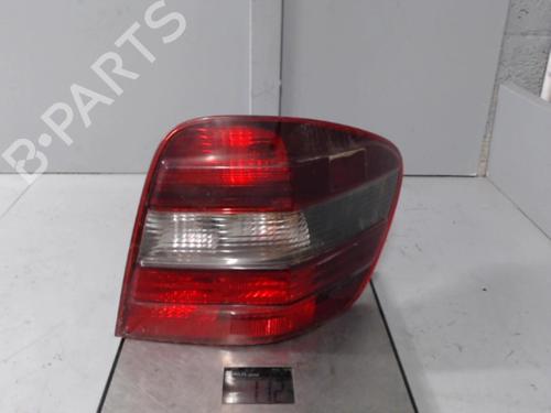 Used Right taillight MERCEDES-BENZ M-CLASS (W164) ML 320 CDI 4-matic (164.122) (224 hp) 21300304
