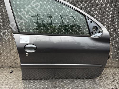 Used Right front door PEUGEOT 206+ (2L_, 2M_) 1.4 HDi eco 70 (68 hp) 31668775
