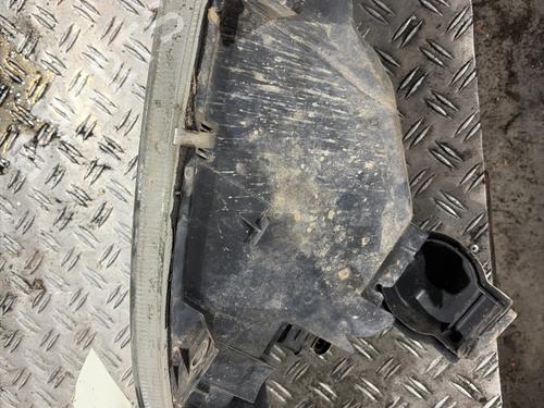 Used Right headlight Right headlight RENAULT MASTER II Van (FD) 2.5 D (FD0A, FD0E, FD2E, FD3E) (80 hp) 39904354 39904354