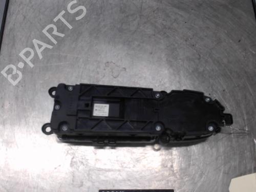 Used Left front window switch MERCEDES-BENZ S-CLASS (W221, V221) S 350 BlueTec (221.026, 221.126) (258 hp) 21307595