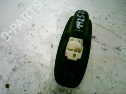 Used Right front window switch Right front window switch HYUNDAI ACCENT II (LC) 1.5 CRDi (82 hp) 21364753 21364753