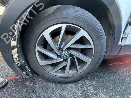 flk-vw-tiguan-ad1-ax1-20-tdi-5na601025pnq9-2016-21572114 main image