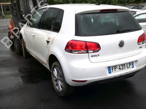 Fuse box VW GOLF VI (5K1) 1.6 TDI | BP21368671E1 - Image 8