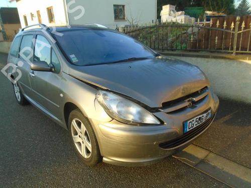 Right front window switch PEUGEOT 307 Break (3E) 2.0 | BP21310588I26 