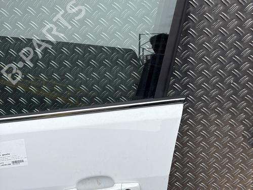 left-front-door-opel-meriva-b-mpv-s10-2010-2011-2012-2013-2014-2015-2016-2017-24117252 main image