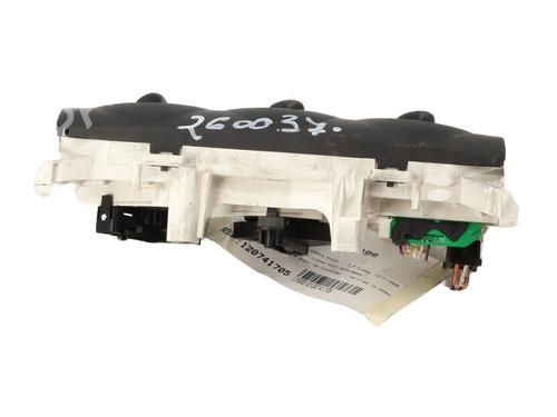 climate-control-renault-clio-ii-bb_-cb_-1998-1999-2000-2001-2002-2003-2004-2005-2006-2007-2008-2009-2010-2011-2012-2013-2014-2015-2016-32168074 main image