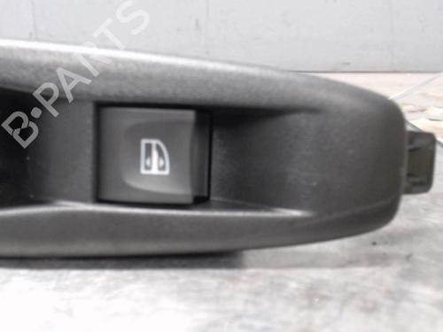 Used Right rear window switch RENAULT CLIO IV (BH_) 1.5 dCi 90 (90 hp) 21299225