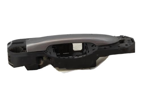 front-left-exterior-door-handle-renault-megane-iii-hatchback-bz01_-b3_-2008-32017000 main image
