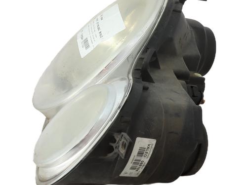 Used Right headlight Right headlight VW POLO IV (9N_, 9A_) 1.2 (54 hp) 30322606 30322606