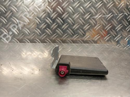 antennabase-vw-golf-viii-cd1-da1-2019-25347258 main image