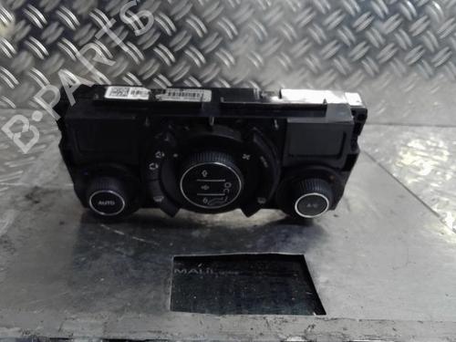 Used Climate control PEUGEOT 3008 II SUV (MC_, MR_, MJ_, M4_) 1.6 THP 165 (M45GYW, M45GZW, M45GYV) (165 hp) 21885931