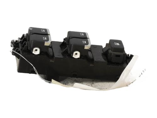 Used Left front window switch Left front window switch KIA CEE'D Sportswagon (JD) 1.0 T-GDI (120 hp) 32235791 32235791