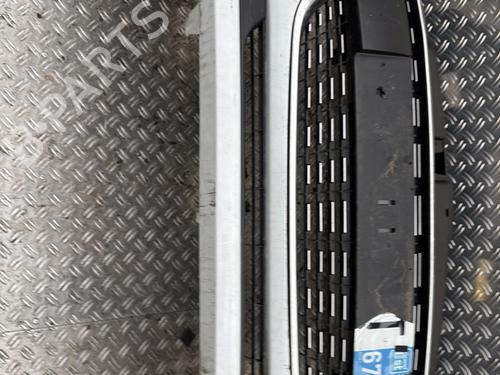 Used Front bumper PEUGEOT 208 I (CA_, CC_) 1.2 THP 110 (110 hp) 31833680
