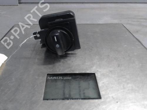 Used Headlight switch MERCEDES-BENZ B-CLASS Sports Tourer (W245) B 180 CDI (245.207) (109 hp) 21311054