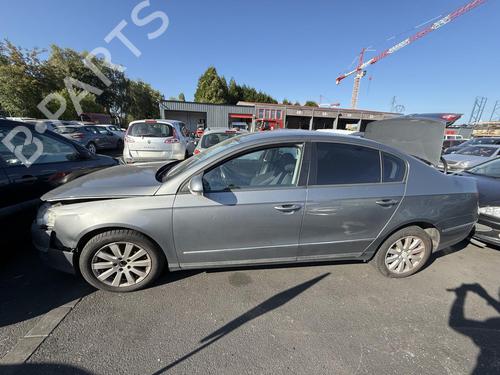 Right taillight VW PASSAT B6 (3C2) 1.9 TDI | BP28109209C35  - Image 12