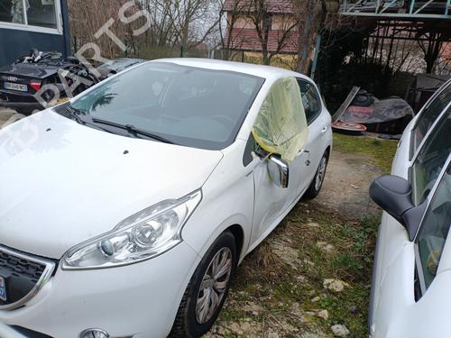 Used Parts PEUGEOT 208 I (CA_, CC_) 1.2 VTI 82 4440142
