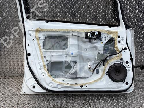 Used Left front door Left front door NISSAN NOTE (E12) 1.2 (80 hp) 32869918 32869918