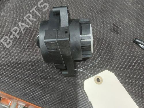 Headlight switch VW CRAFTER 30-50 Van (2E_) 2.5 TDI | BP33453115I24 - Image 4