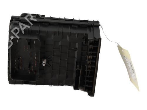 Used Fuse box VW TOURAN (1T1, 1T2) 2.0 TDI (136 hp) 21370827
