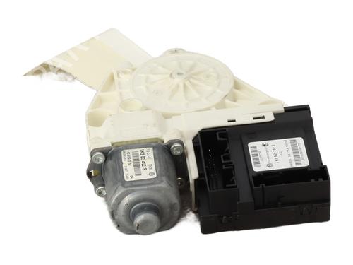 Used Right front window motor Right front window motor VW GOLF V (1K1) 1.9 TDI (105 hp) 32707305 32707305