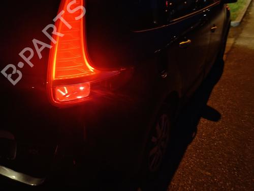 Right headlight RENAULT GRAND SCÉNIC III (JZ0/1_) 1.9 dCi (JZ0J, JZ0N, JZ1K, JZ1S) | BP31382106C29 