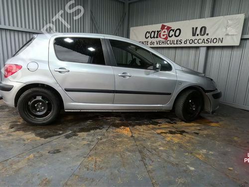 Left taillight PEUGEOT 307 (3A/C) 2.0 16V | BP30970073C34