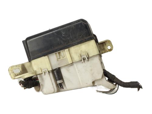 Used Fuse box Fuse box TOYOTA YARIS (_P1_) 1.5 (NCP13_, NCP13R) (105 hp) 33178710 33178710