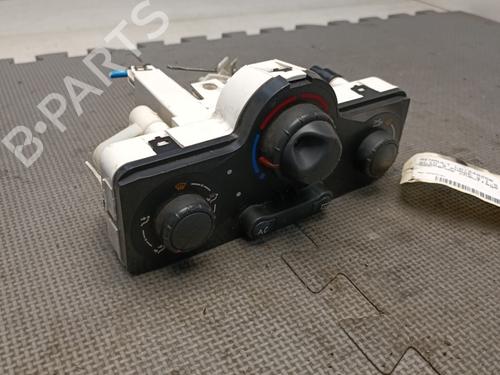 Used Climate control Climate control 21562061 21562061