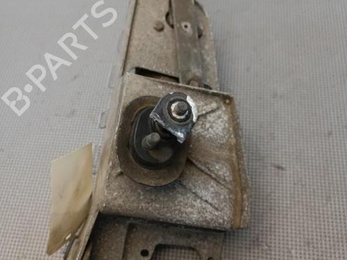 Used Front wiper motor Front wiper motor RENAULT TWINGO I (C06_) 1.2 (C066, C068) (58 hp) 22131051 22131051