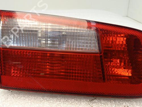 Feu de coffre gauche RENAULT LAGUNA II (BG0/1_) 1.9 dCi (107 hp) 31981501