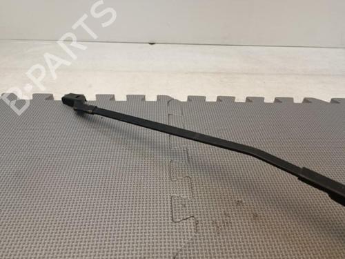 Used Front windshield wiper arm PEUGEOT 5008 (0U_, 0E_) 1.6 HDi (110 hp) 21323788