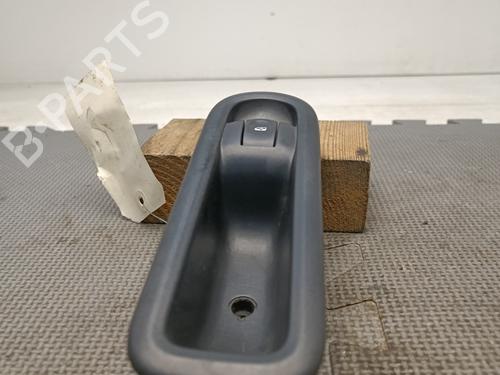 Used Right front window switch RENAULT CLIO III (BR0/1, CR0/1) 1.5 dCi (C/BR0G, C/BR1G) (68 hp) 21667396