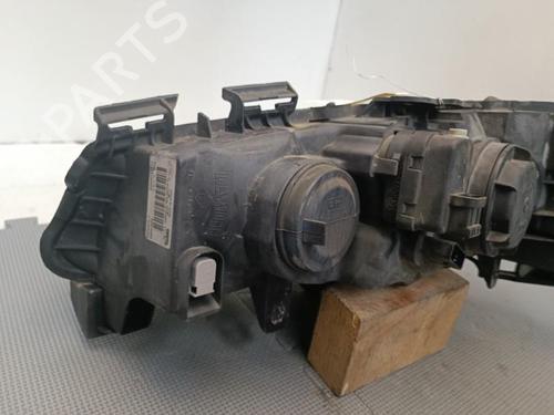 Right headlight RENAULT MEGANE II (BM0/1_, CM0/1_) 1.9 dCi (BM0G, CM0G) | BP21323743C29 