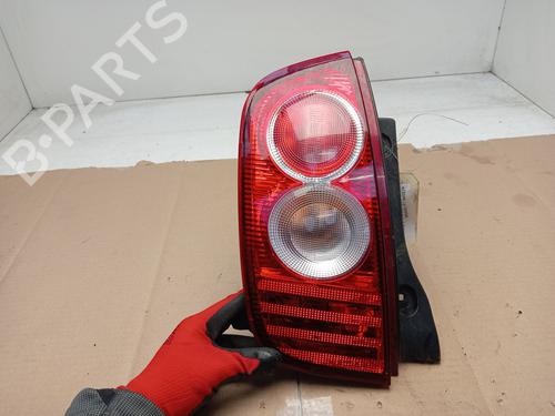Feu arrière gauche NISSAN MICRA III (K12) 1.2 16V (65 hp) 31975048