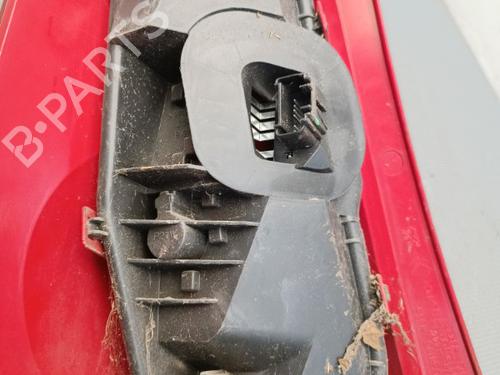 Right taillight PEUGEOT 107 (PM_, PN_) 1.0 | BP21322425C35 