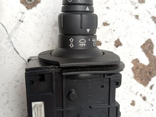 Used Switch RENAULT SCÉNIC II (JM0/1_) 1.5 dCi (JM1E, JM16) (106 hp) 31601236