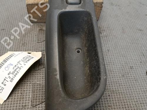 Right front window switch RENAULT SCÉNIC I MPV (JA0/1_, FA0_) 1.9 dCi (JA05, JA1F) | BP21324713I26 