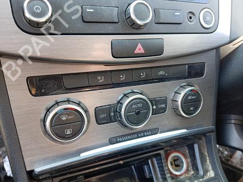 Used Climate control VW PASSAT B7 Variant (365) 1.6 TDI (105 hp) 25003197