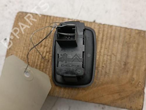 Used Right rear window switch PEUGEOT 508 I (8D_) 2.0 HDi (140 hp) 21325995