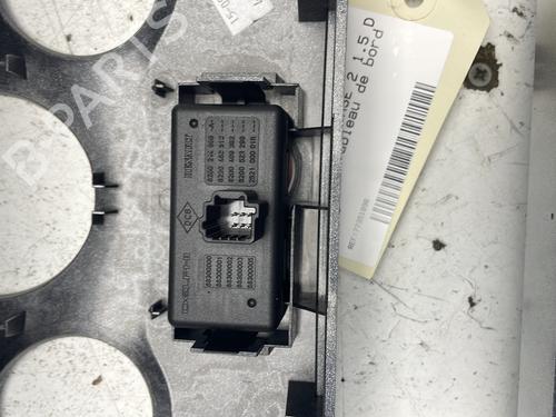 air-vent-renault-modus-grand-modus-fjp0_-15-dci-90-2004-22130569 main image