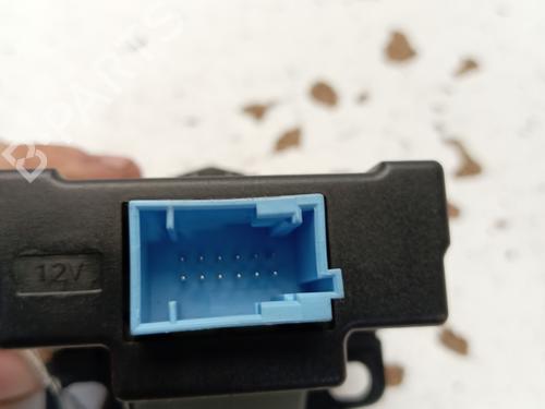 Used Switch Switch RENAULT SCÉNIC II (JM0/1_) 1.5 dCi (JM02, JM13) (101 hp) 29455730 29455730