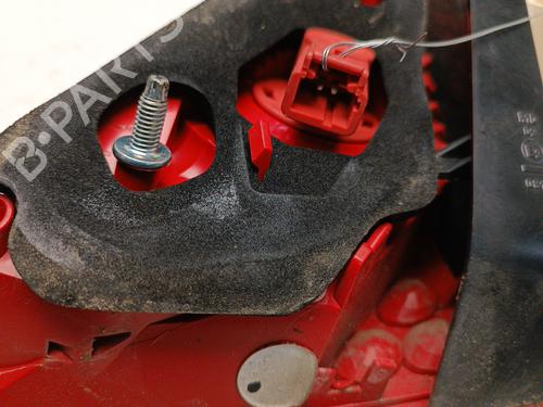 left-tailgate-light-peugeot-3008-i-mpv-0u_-16-hdi-6350he-2009-2010-2011-2012-2013-2014-2015-2016-2017-21322822 main image