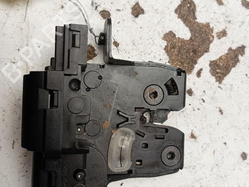 Used Tailgate lock NISSAN MICRA III (K12) 1.2 16V (65 hp) 31571170