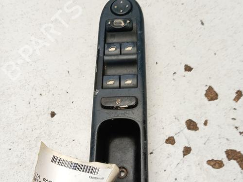 Used Left front window switch PEUGEOT 307 Break (3E) 2.0 HDI 110 (107 hp) 29373106